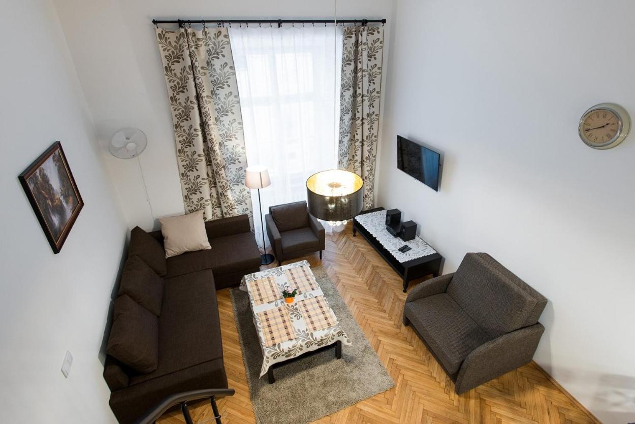 At Krakow Apartments Room photo